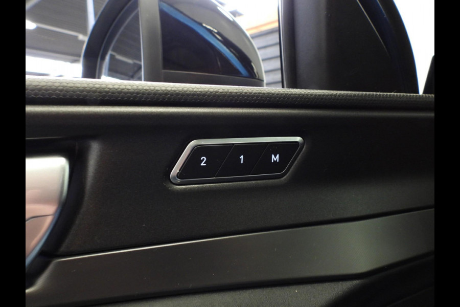 Lynk & Co 01 1.5 PHEV Plug-In NAVI/360CAM/SCHUIFDAK/LED/20"LMV!
