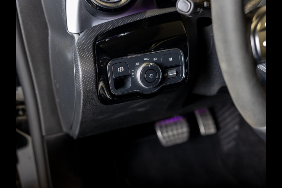 Mercedes-Benz CLA-Klasse Shooting Brake AMG 45 S 4MATIC+ Premium Plus / 422pk / Panorama dak / Burmester / Rondom zicht camera / Mercedes-Benz CLA-Klasse Shooting Brake AMG 45 S 4MATIC+ Premium Plus / 422pk / Panorama dak / Burmester / Rondom zicht camera /