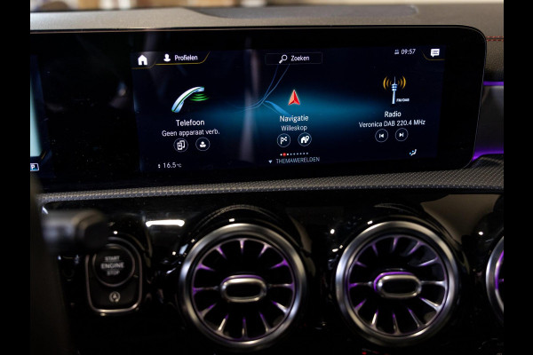 Mercedes-Benz CLA-Klasse Shooting Brake AMG 45 S 4MATIC+ Premium Plus / 422pk / Panorama dak / Burmester / Rondom zicht camera / Mercedes-Benz CLA-Klasse Shooting Brake AMG 45 S 4MATIC+ Premium Plus / 422pk / Panorama dak / Burmester / Rondom zicht camera /