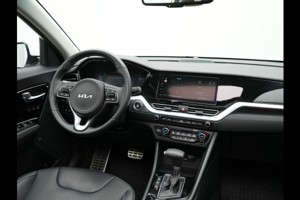 Kia Niro 1.6 GDi DynamicLine Plug In Hybrid 142pk Dealer O.H PHEV | Trekhaak Afneembaar | Schuif/Kanteldak | Lederen Sportstoelen Memory & Ventilatie | Adaptive Cruise | Stoelen & Stuur Verwarmd | JBL Sound | Apple Carplay | Virtual | Blis | Navigatie
