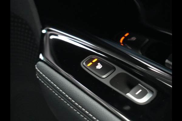 Kia Niro 1.6 GDi DynamicLine Plug In Hybrid 142pk Dealer O.H PHEV | Trekhaak Afneembaar | Schuif/Kanteldak | Lederen Sportstoelen Memory & Ventilatie | Adaptive Cruise | Stoelen & Stuur Verwarmd | JBL Sound | Apple Carplay | Virtual | Blis | Navigatie
