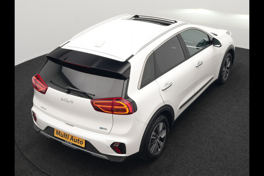 Kia Niro 1.6 GDi DynamicLine Plug In Hybrid 142pk Dealer O.H PHEV | Trekhaak Afneembaar | Schuif/Kanteldak | Lederen Sportstoelen Memory & Ventilatie | Adaptive Cruise | Stoelen & Stuur Verwarmd | JBL Sound | Apple Carplay | Virtual | Blis | Navigatie