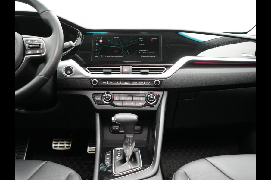 Kia Niro 1.6 GDi DynamicLine Plug In Hybrid 142pk Dealer O.H PHEV | Trekhaak Afneembaar | Schuif/Kanteldak | Lederen Sportstoelen Memory & Ventilatie | Adaptive Cruise | Stoelen & Stuur Verwarmd | JBL Sound | Apple Carplay | Virtual | Blis | Navigatie