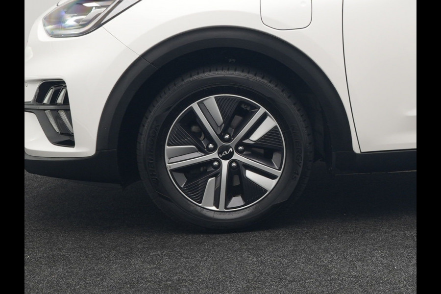 Kia Niro 1.6 GDi DynamicLine Plug In Hybrid 142pk Dealer O.H PHEV | Trekhaak Afneembaar | Schuif/Kanteldak | Lederen Sportstoelen Memory & Ventilatie | Adaptive Cruise | Stoelen & Stuur Verwarmd | JBL Sound | Apple Carplay | Virtual | Blis | Navigatie
