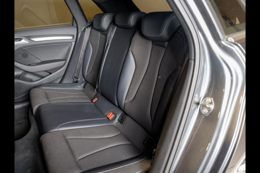Audi A3 Sportback 35 TFSI CoD 2x S-Line / 150pk / Automatische klimaatregeling / Stoelverwarming / Afgevlakt stuurwiel / Audi A3 Sportback 35 TFSI CoD 2x S-Line / 150pk / Automatische klimaatregeling / Stoelverwarming / Afgevlakt stuurwiel /