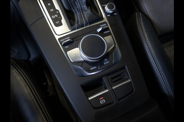 Audi A3 Sportback 35 TFSI CoD 2x S-Line / 150pk / Automatische klimaatregeling / Stoelverwarming / Afgevlakt stuurwiel / Audi A3 Sportback 35 TFSI CoD 2x S-Line / 150pk / Automatische klimaatregeling / Stoelverwarming / Afgevlakt stuurwiel /