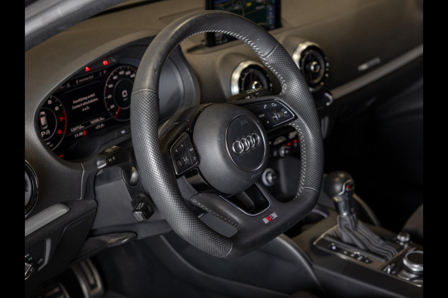 Audi A3 Sportback 35 TFSI CoD 2x S-Line / 150pk / Automatische klimaatregeling / Stoelverwarming / Afgevlakt stuurwiel / Audi A3 Sportback 35 TFSI CoD 2x S-Line / 150pk / Automatische klimaatregeling / Stoelverwarming / Afgevlakt stuurwiel /