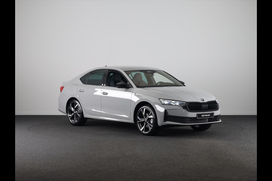 Škoda Octavia Sportline Tour m-HEV 1.5 TSI 150 pk 7 versn. DSG | Navigatie pakket | Soundsystem Canton | Travel Assist | Winter pakket | Trekhaak wegklapbaar | Elektrisch verstelbare voorstoelen | 19 inch lichtmetalen velgen