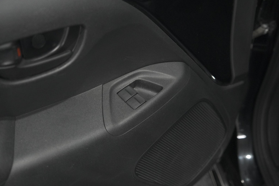 Peugeot 108 1.0 e-VTi Active | Airco | Bluetooth | Elektrische Ramen | 5 Deurs Peugeot 108 1.0 e-VTi Active | Airco | Bluetooth | Elektrische Ramen | 5 Deurs