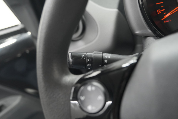 Peugeot 108 1.0 e-VTi Active | Airco | Bluetooth | Elektrische Ramen | 5 Deurs Peugeot 108 1.0 e-VTi Active | Airco | Bluetooth | Elektrische Ramen | 5 Deurs