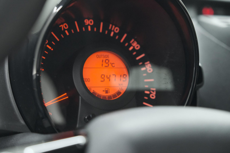 Peugeot 108 1.0 e-VTi Active | Airco | Bluetooth | Elektrische Ramen | 5 Deurs Peugeot 108 1.0 e-VTi Active | Airco | Bluetooth | Elektrische Ramen | 5 Deurs