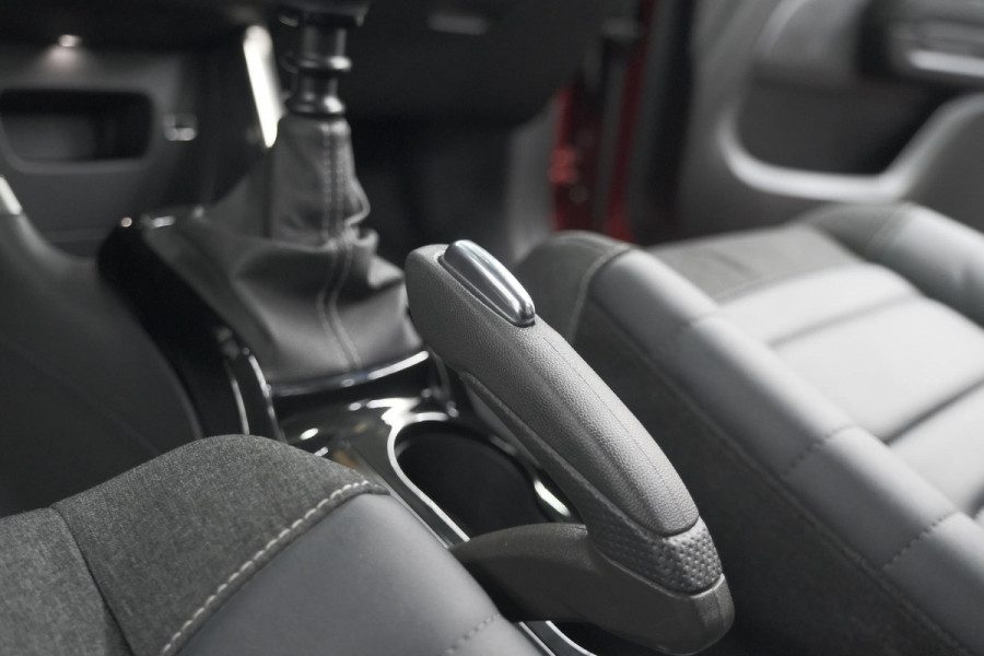 Citroën C3 Aircross PureTech 110 Feel | Trekhaak | Camera | Apple Carplay