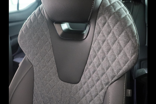 Škoda Octavia Sportline Tour m-HEV 1.5 TSI 150 pk 7 versn. DSG | Navigatie pakket | Soundsystem Canton | Travel Assist | Winter pakket | Trekhaak wegklapbaar | Elektrisch verstelbare voorstoelen | 19 inch lichtmetalen velgen