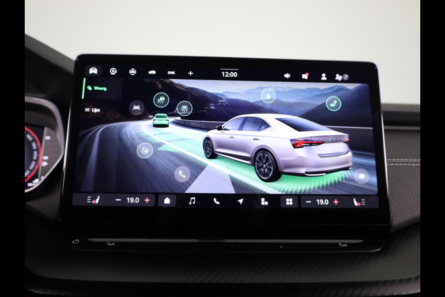 Škoda Octavia Sportline Tour m-HEV 1.5 TSI 150 pk 7 versn. DSG | Navigatie pakket | Soundsystem Canton | Travel Assist | Winter pakket | Trekhaak wegklapbaar | Elektrisch verstelbare voorstoelen | 19 inch lichtmetalen velgen