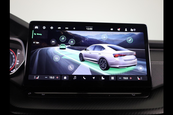 Škoda Octavia Sportline Tour m-HEV 1.5 TSI 150 pk 7 versn. DSG | Navigatie pakket | Soundsystem Canton | Travel Assist | Winter pakket | Trekhaak wegklapbaar | Elektrisch verstelbare voorstoelen | 19 inch lichtmetalen velgen