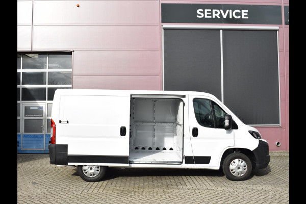 Opel Movano 2.2D 120 S&S L2H1 3.0t AIRCO | ACHTERUITRIJCAMERA MET SENSOREN | BLUETOOTH Opel Movano 2.2D 120 S&S L2H1 3.0t AIRCO | ACHTERUITRIJCAMERA MET SENSOREN | BLUETOOTH