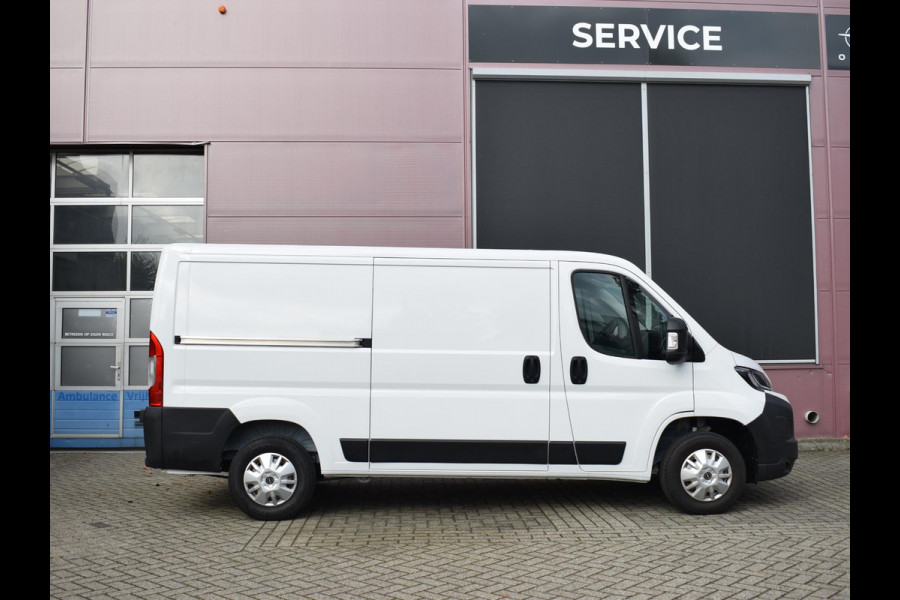 Opel Movano 2.2D 120 S&S L2H1 3.0t AIRCO | ACHTERUITRIJCAMERA MET SENSOREN | BLUETOOTH Opel Movano 2.2D 120 S&S L2H1 3.0t AIRCO | ACHTERUITRIJCAMERA MET SENSOREN | BLUETOOTH