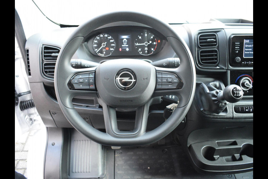 Opel Movano 2.2D 120 S&S L2H1 3.0t AIRCO | ACHTERUITRIJCAMERA MET SENSOREN | BLUETOOTH Opel Movano 2.2D 120 S&S L2H1 3.0t AIRCO | ACHTERUITRIJCAMERA MET SENSOREN | BLUETOOTH