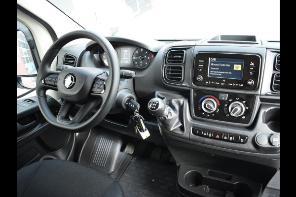 Opel Movano 2.2D 120 S&S L2H1 3.0t AIRCO | ACHTERUITRIJCAMERA MET SENSOREN | BLUETOOTH Opel Movano 2.2D 120 S&S L2H1 3.0t AIRCO | ACHTERUITRIJCAMERA MET SENSOREN | BLUETOOTH