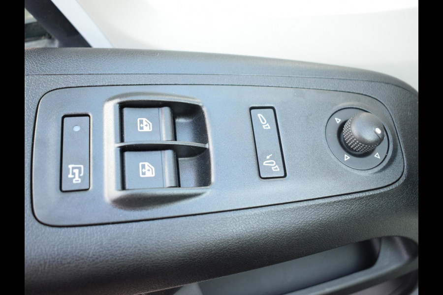 Opel Movano 2.2D 120 S&S L2H1 3.0t AIRCO | ACHTERUITRIJCAMERA MET SENSOREN | BLUETOOTH Opel Movano 2.2D 120 S&S L2H1 3.0t AIRCO | ACHTERUITRIJCAMERA MET SENSOREN | BLUETOOTH