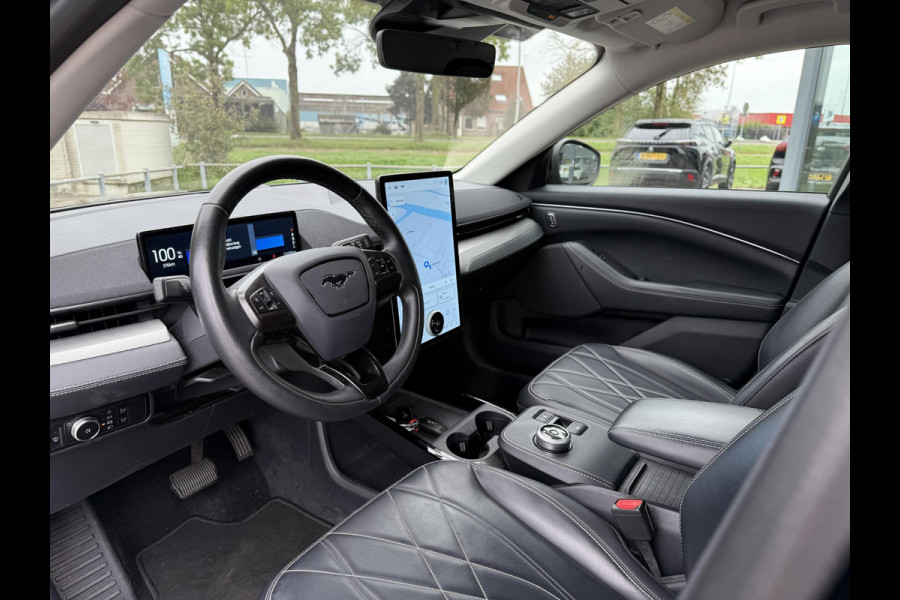 Ford Mustang Mach-E RWD 75 kWh | Navi | Camera | Stoel / Stuur Verwarming |