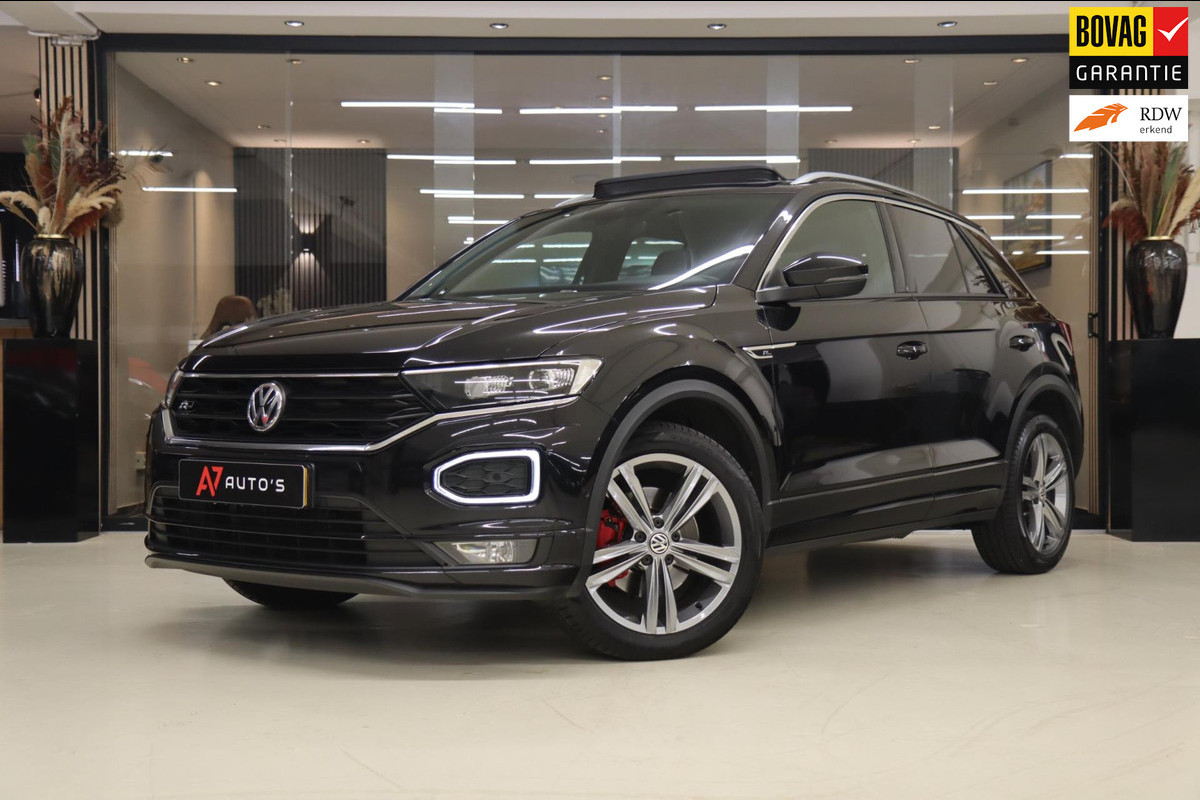 Volkswagen T-Roc 1.5 TSI Style 3X R-LINE/PANO/CARPLAY/BEATS/SFEERVBLINDSPOT/LANEASSIT/VOL