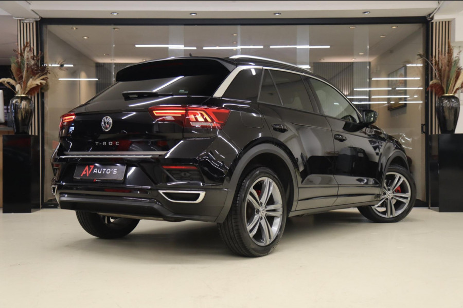 Volkswagen T-Roc 1.5 TSI Style 3X R-LINE/PANO/CARPLAY/BEATS/SFEERVBLINDSPOT/LANEASSIT/VOL Volkswagen T-Roc 1.5 TSI Style 3X R-LINE/PANO/CARPLAY/BEATS/SFEERVBLINDSPOT/LANEASSIT/VOL