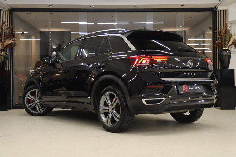 Volkswagen T-Roc 1.5 TSI Style 3X R-LINE/PANO/CARPLAY/BEATS/SFEERVBLINDSPOT/LANEASSIT/VOL Volkswagen T-Roc 1.5 TSI Style 3X R-LINE/PANO/CARPLAY/BEATS/SFEERVBLINDSPOT/LANEASSIT/VOL