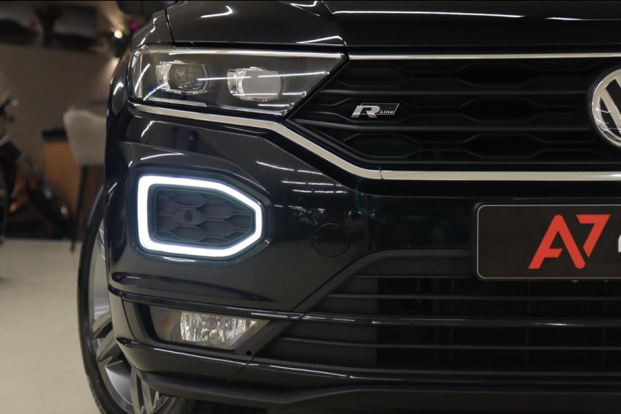Volkswagen T-Roc 1.5 TSI Style 3X R-LINE/PANO/CARPLAY/BEATS/SFEERVBLINDSPOT/LANEASSIT/VOL Volkswagen T-Roc 1.5 TSI Style 3X R-LINE/PANO/CARPLAY/BEATS/SFEERVBLINDSPOT/LANEASSIT/VOL