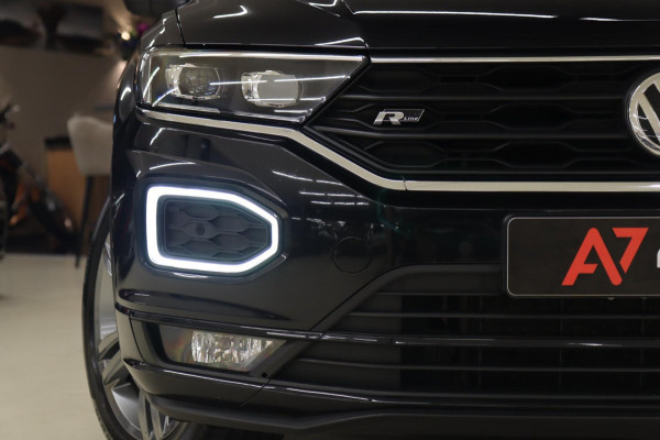Volkswagen T-Roc 1.5 TSI Style 3X R-LINE/PANO/CARPLAY/BEATS/SFEERVBLINDSPOT/LANEASSIT/VOL Volkswagen T-Roc 1.5 TSI Style 3X R-LINE/PANO/CARPLAY/BEATS/SFEERVBLINDSPOT/LANEASSIT/VOL