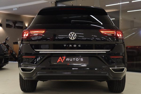 Volkswagen T-Roc 1.5 TSI Style 3X R-LINE/PANO/CARPLAY/BEATS/SFEERVBLINDSPOT/LANEASSIT/VOL Volkswagen T-Roc 1.5 TSI Style 3X R-LINE/PANO/CARPLAY/BEATS/SFEERVBLINDSPOT/LANEASSIT/VOL