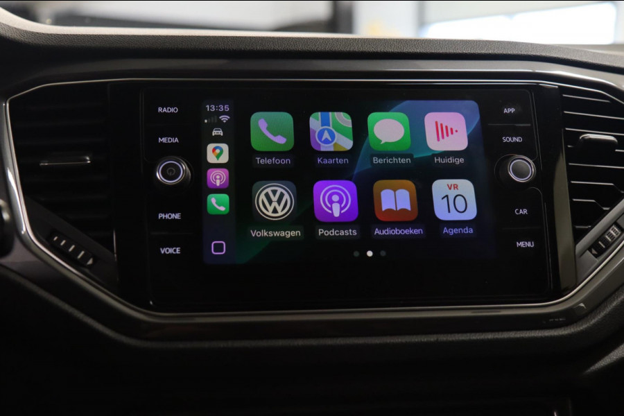 Volkswagen T-Roc 1.5 TSI Style 3X R-LINE/PANO/CARPLAY/BEATS/SFEERVBLINDSPOT/LANEASSIT/VOL Volkswagen T-Roc 1.5 TSI Style 3X R-LINE/PANO/CARPLAY/BEATS/SFEERVBLINDSPOT/LANEASSIT/VOL