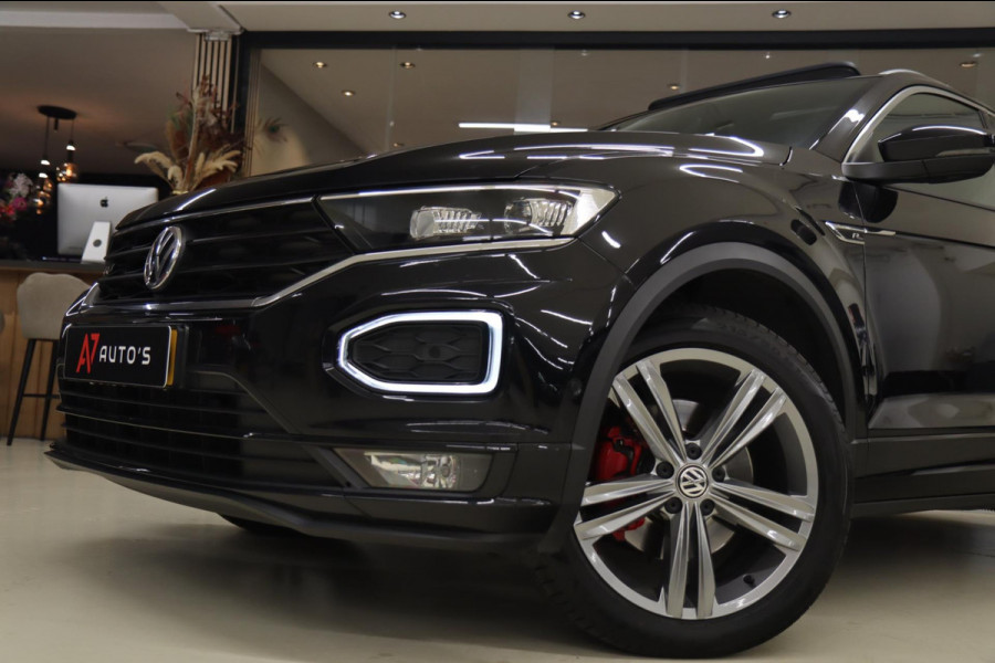 Volkswagen T-Roc 1.5 TSI Style 3X R-LINE/PANO/CARPLAY/BEATS/SFEERVBLINDSPOT/LANEASSIT/VOL Volkswagen T-Roc 1.5 TSI Style 3X R-LINE/PANO/CARPLAY/BEATS/SFEERVBLINDSPOT/LANEASSIT/VOL