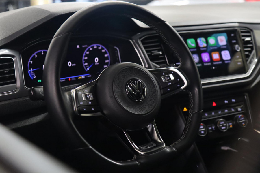 Volkswagen T-Roc 1.5 TSI Style 3X R-LINE/PANO/CARPLAY/BEATS/SFEERVBLINDSPOT/LANEASSIT/VOL Volkswagen T-Roc 1.5 TSI Style 3X R-LINE/PANO/CARPLAY/BEATS/SFEERVBLINDSPOT/LANEASSIT/VOL