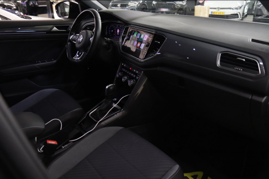 Volkswagen T-Roc 1.5 TSI Style 3X R-LINE/PANO/CARPLAY/BEATS/SFEERVBLINDSPOT/LANEASSIT/VOL Volkswagen T-Roc 1.5 TSI Style 3X R-LINE/PANO/CARPLAY/BEATS/SFEERVBLINDSPOT/LANEASSIT/VOL