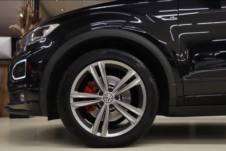 Volkswagen T-Roc 1.5 TSI Style 3X R-LINE/PANO/CARPLAY/BEATS/SFEERVBLINDSPOT/LANEASSIT/VOL Volkswagen T-Roc 1.5 TSI Style 3X R-LINE/PANO/CARPLAY/BEATS/SFEERVBLINDSPOT/LANEASSIT/VOL