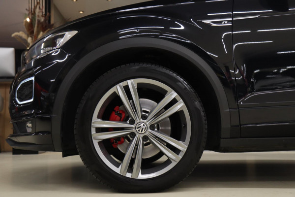 Volkswagen T-Roc 1.5 TSI Style 3X R-LINE/PANO/CARPLAY/BEATS/SFEERVBLINDSPOT/LANEASSIT/VOL Volkswagen T-Roc 1.5 TSI Style 3X R-LINE/PANO/CARPLAY/BEATS/SFEERVBLINDSPOT/LANEASSIT/VOL