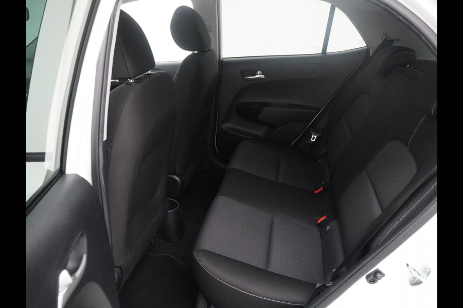 Kia Picanto 1.0 DPi DynamicPlusLine - Navigatie - LM-Velgen 15" - Climate Control - Cruise Control - Apple/Android Carplay - Fabrieksgarantie tot 03-2029
