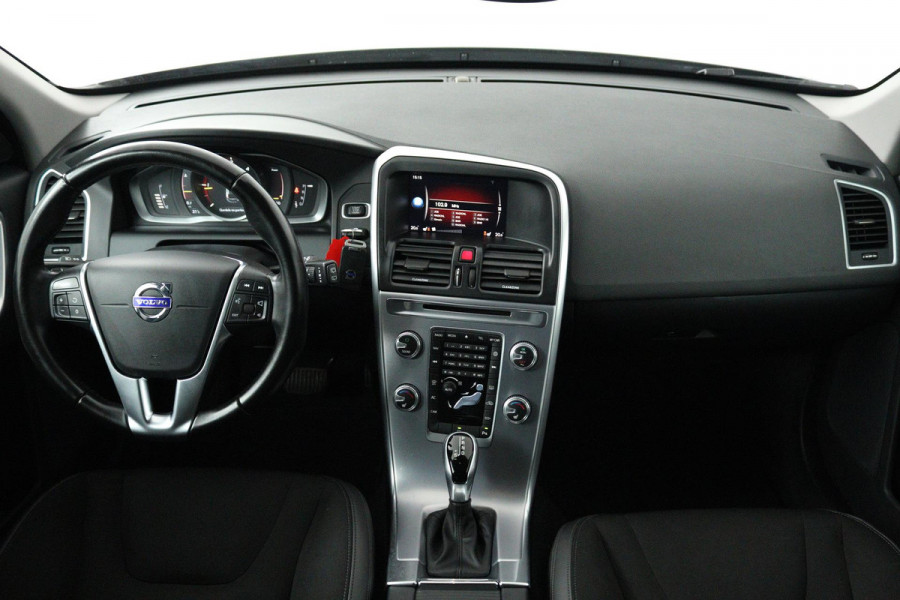 Volvo XC60 2.0 D4 FWD Polar+ (TREKHAAK, CAMERA, STOELVERWARMING, PARKEERSENSOREN, AUTOMAAT, CRUISE CONTROL) Volvo XC60 2.0 D4 FWD Polar+ (TREKHAAK, CAMERA, STOELVERWARMING, PARKEERSENSOREN, AUTOMAAT, CRUISE CONTROL)
