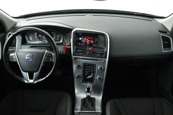 Volvo XC60 2.0 D4 FWD Polar+ (TREKHAAK, CAMERA, STOELVERWARMING, PARKEERSENSOREN, AUTOMAAT, CRUISE CONTROL) Volvo XC60 2.0 D4 FWD Polar+ (TREKHAAK, CAMERA, STOELVERWARMING, PARKEERSENSOREN, AUTOMAAT, CRUISE CONTROL)