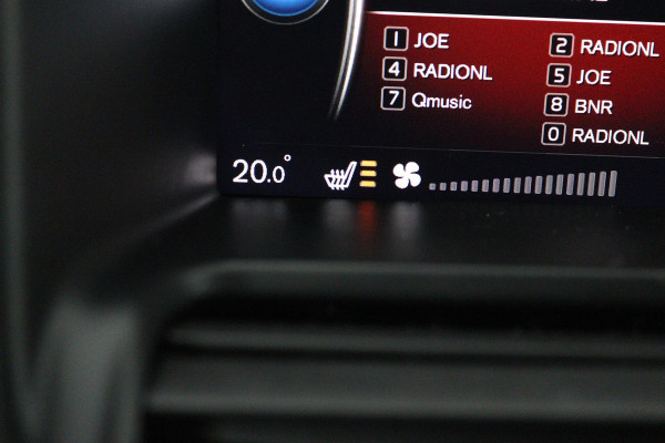 Volvo XC60 2.0 D4 FWD Polar+ (TREKHAAK, CAMERA, STOELVERWARMING, PARKEERSENSOREN, AUTOMAAT, CRUISE CONTROL) Volvo XC60 2.0 D4 FWD Polar+ (TREKHAAK, CAMERA, STOELVERWARMING, PARKEERSENSOREN, AUTOMAAT, CRUISE CONTROL)