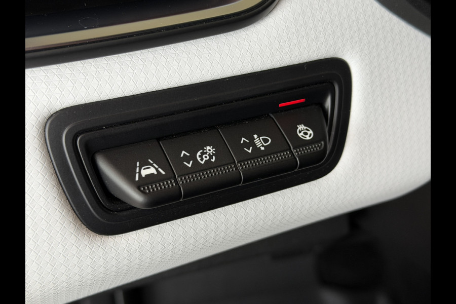 Renault Clio 1.0 TCe 90pk Automaat | Groot Navi | 360 | 17" | PDC V+A | Stoel & stuur verwarming | Keurig nette auto | 4 Nieuwe Banden. Renault Clio 1.0 TCe 90pk Automaat | Groot Navi | 360 | 17" | PDC V+A | Stoel & stuur verwarming | Keurig nette auto | 4 Nieuwe Banden.