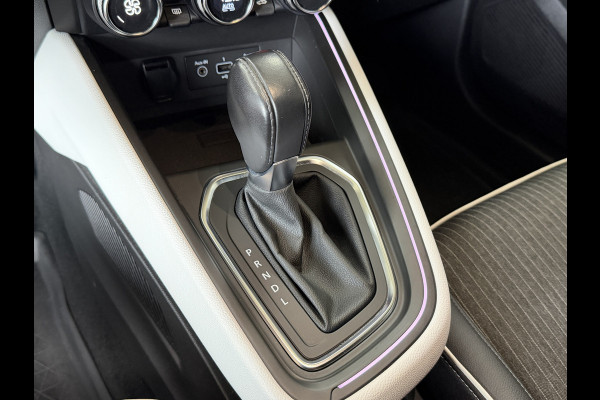 Renault Clio 1.0 TCe 90pk Automaat | Groot Navi | 360 | 17" | PDC V+A | Stoel & stuur verwarming | Keurig nette auto | 4 Nieuwe Banden. Renault Clio 1.0 TCe 90pk Automaat | Groot Navi | 360 | 17" | PDC V+A | Stoel & stuur verwarming | Keurig nette auto | 4 Nieuwe Banden.