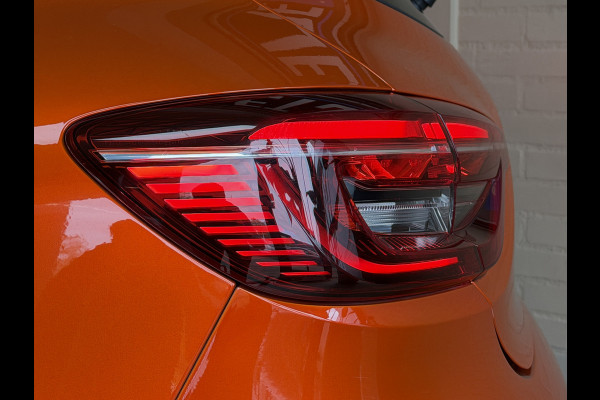 Renault Clio 1.0 TCe 90pk Automaat | Groot Navi | 360 | 17" | PDC V+A | Stoel & stuur verwarming | Keurig nette auto | 4 Nieuwe Banden. Renault Clio 1.0 TCe 90pk Automaat | Groot Navi | 360 | 17" | PDC V+A | Stoel & stuur verwarming | Keurig nette auto | 4 Nieuwe Banden.