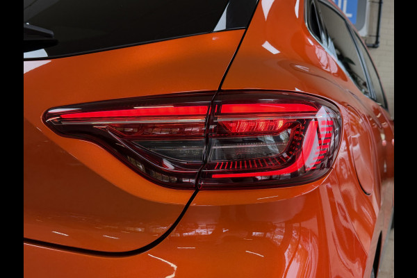 Renault Clio 1.0 TCe 90pk Automaat | Groot Navi | 360 | 17" | PDC V+A | Stoel & stuur verwarming | Keurig nette auto | 4 Nieuwe Banden. Renault Clio 1.0 TCe 90pk Automaat | Groot Navi | 360 | 17" | PDC V+A | Stoel & stuur verwarming | Keurig nette auto | 4 Nieuwe Banden.