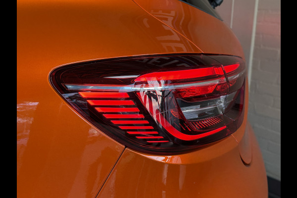 Renault Clio 1.3 TCe 130pk R.S. Line | Groot Navi | 360 | 17 " | Stoelverwarming | Carplay |