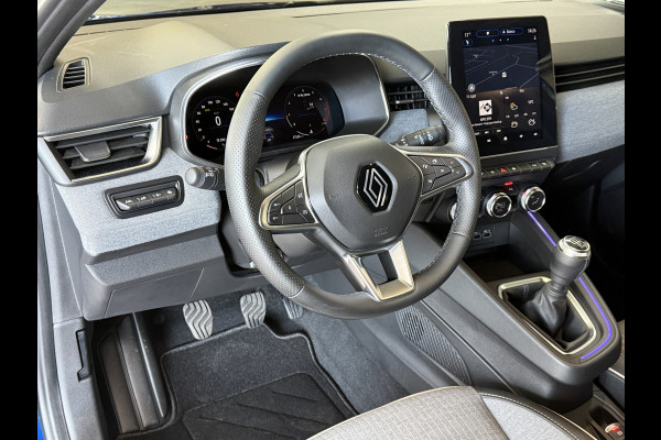 Renault Clio 1.0 TCe 90 PK techno | Groot Navi | Bose | 360 | Stoel & Stuur verwarming | Carplay | Nieuwstaat! Dealer onderhouden.