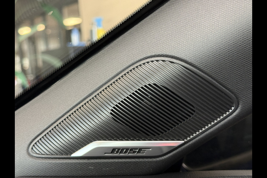 Renault Clio 1.0 TCe 90 PK techno | Groot Navi | Bose | 360 | Stoel & Stuur verwarming | Carplay | Nieuwstaat! Dealer onderhouden.