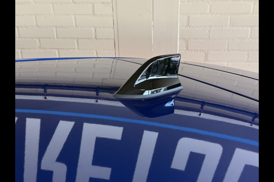 Renault Clio 1.0 TCe 90 PK techno | Groot Navi | Bose | 360 | Stoel & Stuur verwarming | Carplay | Nieuwstaat! Dealer onderhouden.