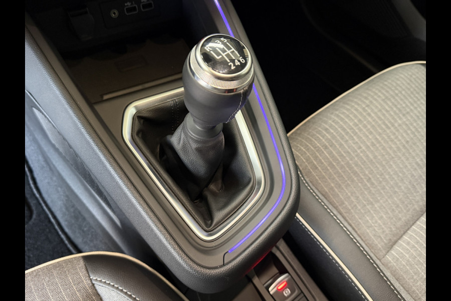 Renault Clio 1.0 TCe 90 PK techno | Groot Navi | Bose | 360 | Stoel & Stuur verwarming | Carplay | Nieuwstaat! Dealer onderhouden.